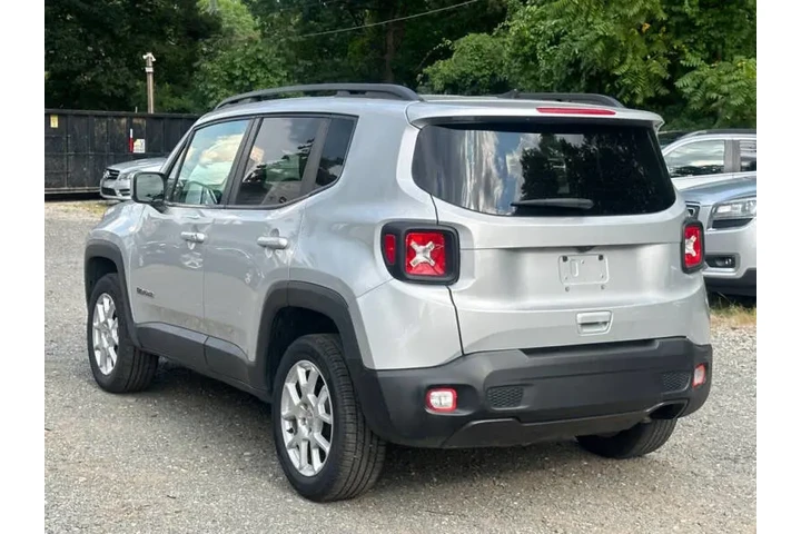 $13990 : 2020 Renegade Latitude image 6