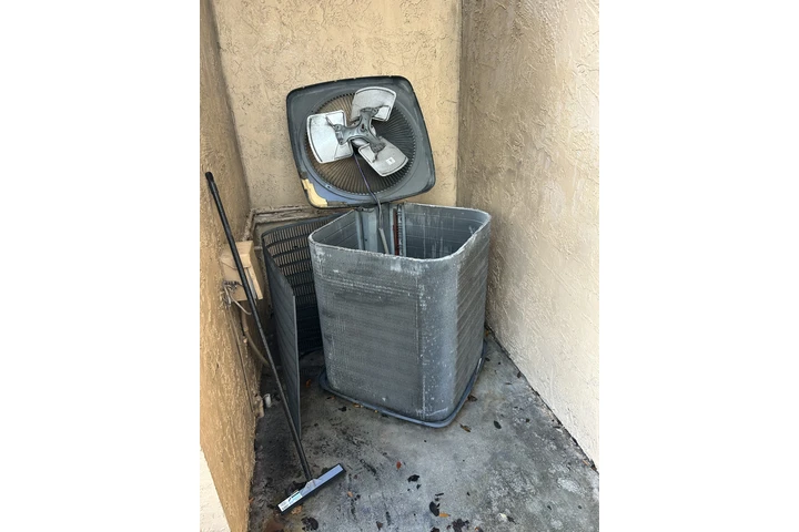 HVAC Ayudante Profesional . image 5