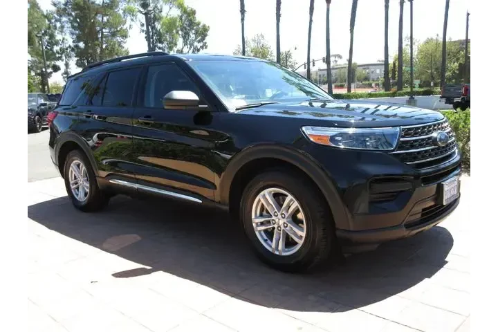 $24856 : Ford Explorer 2022 XLT 4dr S image 6