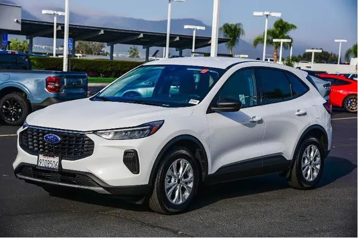 $30645 : Ford Escape 2025 Active 4dr image 3