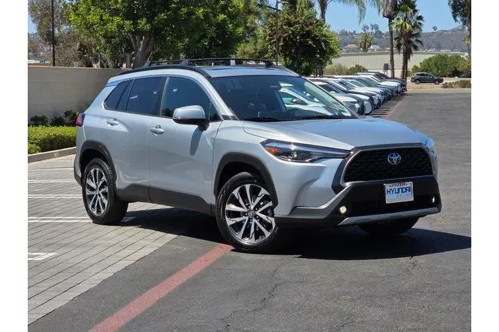 $26500 : Toyota Corolla Cross 2024 XL image 2