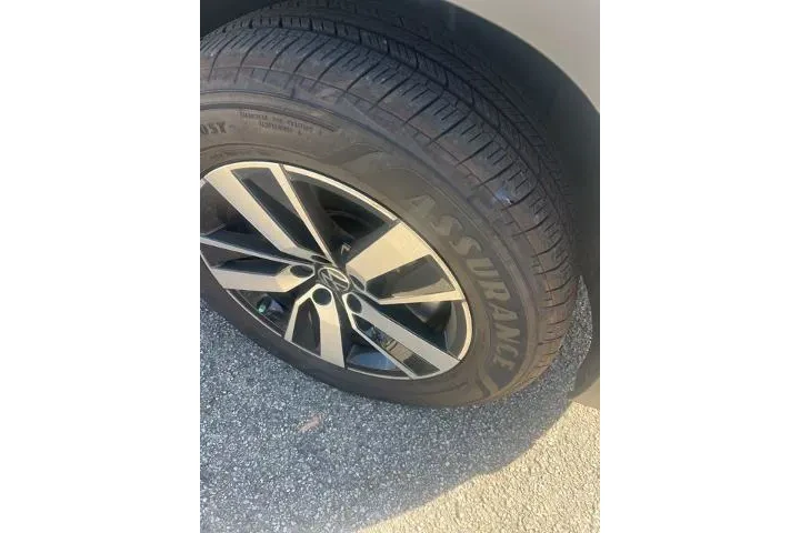 $22990 : Volkswagen Atlas 2022 SE 4dr image 7