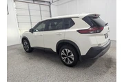 $21997 : Nissan Rogue 2023 SV 4dr Cro thumbnail