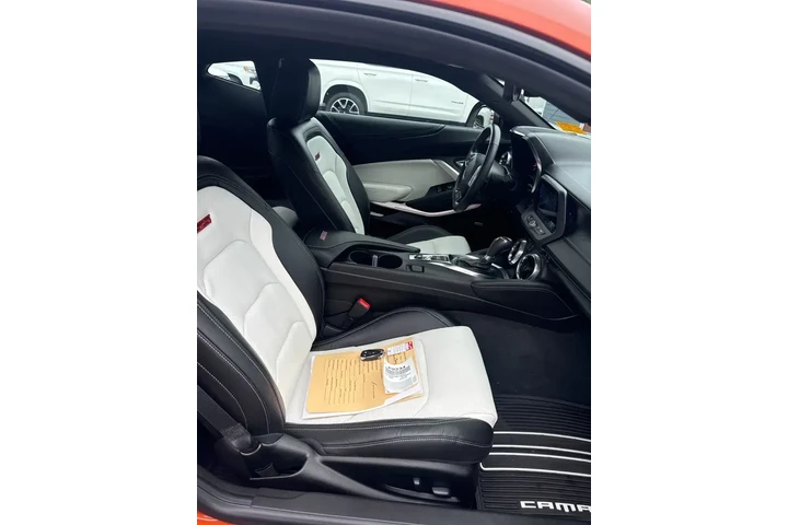 $49500 : Chevrolet Camaro 2022 SS 2dr image 10