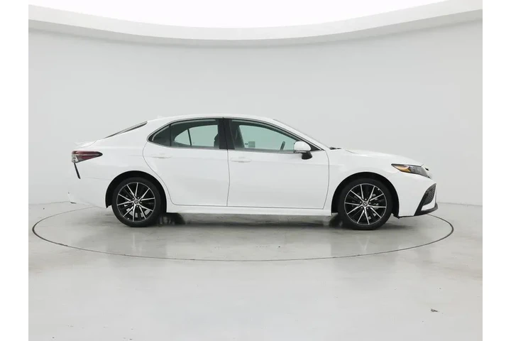 $27998 : Toyota Camry 2024 SE 4dr Sed image 7