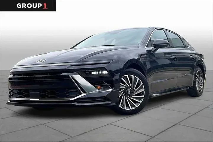 $24325 : Hyundai SONATA Hybrid 2025 S image 1