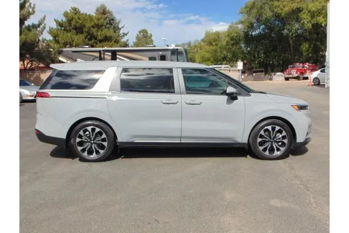 $38000 : Kia Carnival 2024 EX 4dr Min image 3