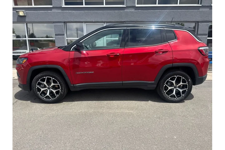 $24995 : 2025 Compass Limited 4x4 image 6
