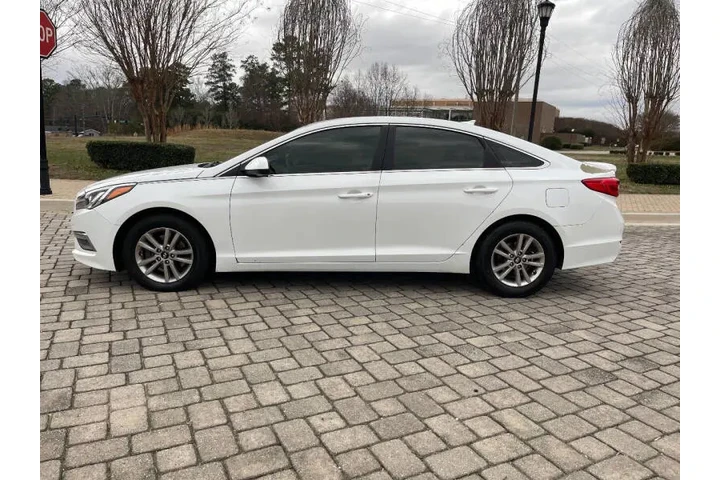 $5500 : 2015 Sonata SE image 3