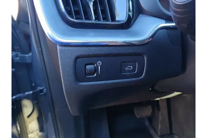 $17893 : Volvo XC60 2020 AWD T5 Momen image 8