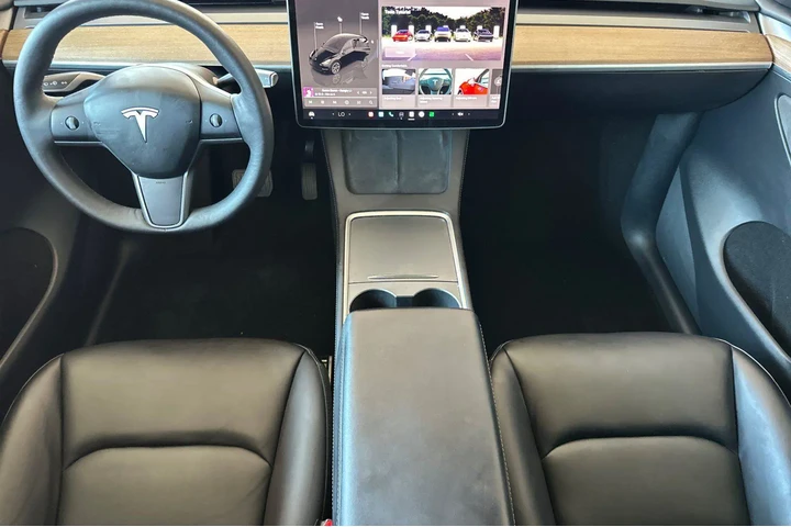 $35900 : Tesla Model Y 2024 AWD Long image 6