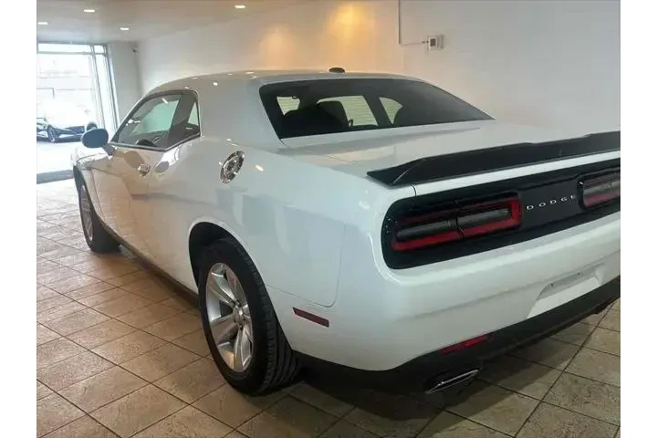 $17995 : Dodge Challenger 2023 SXT 2d image 6