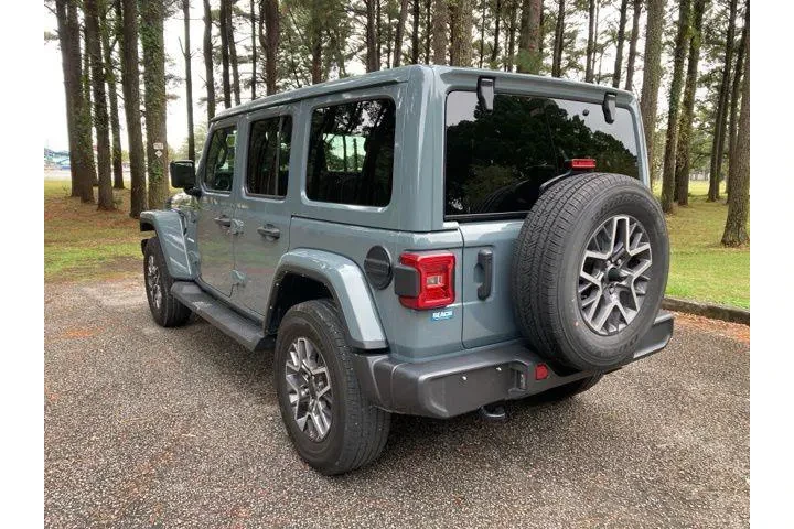 $37342 : Jeep Wrangler 2024 4x4 Sahar image 5