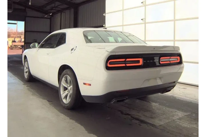 $20999 : Dodge Challenger 2019 SXT 2d image 3
