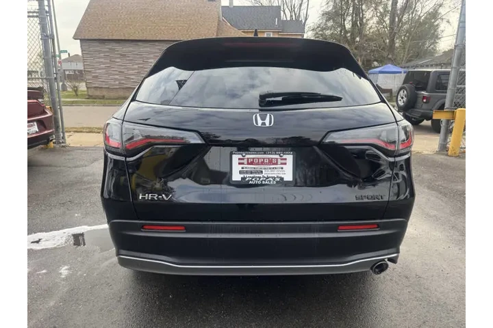 2023 HR-V Sport image 7
