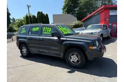 2011 Patriot Latitude thumbnail