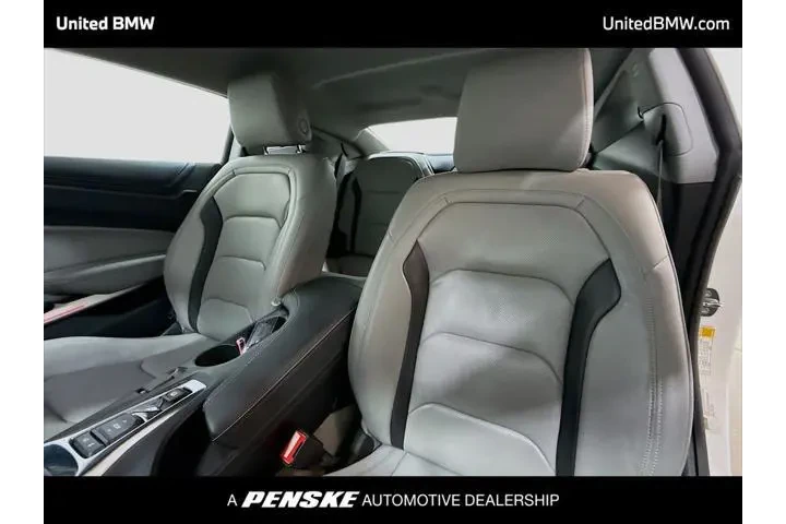 $32495 : Chevrolet Camaro 2023 LT 2dr image 5