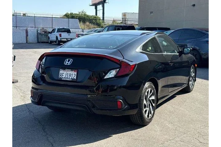 $15500 : Honda Civic 2018 LX 2dr Coup image 3