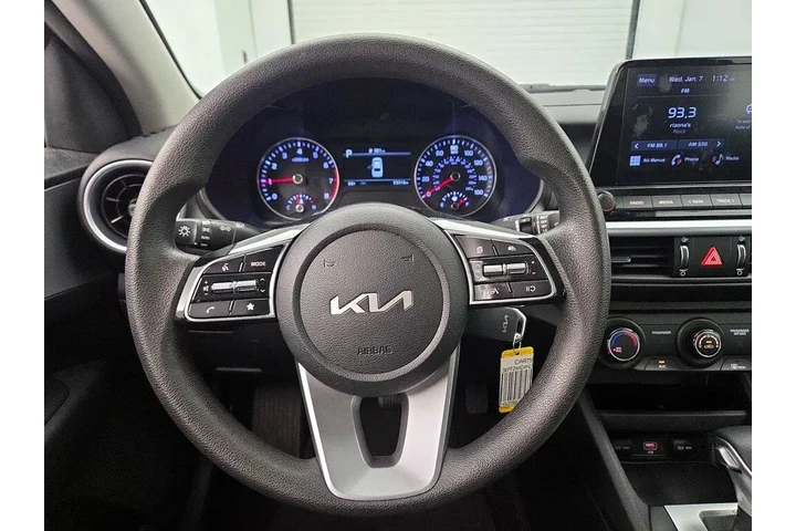 $15998 : Kia Forte 2022 FE 4dr Sedan image 10