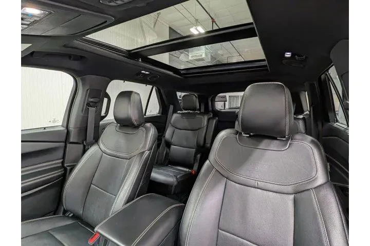 $28944 : Ford Explorer 2020 AWD ST 4d image 4