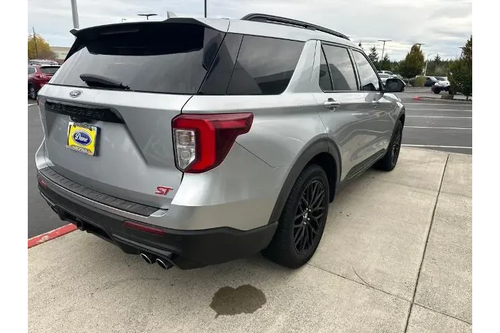 $31876 : Ford Explorer 2020 AWD ST 4d image 4