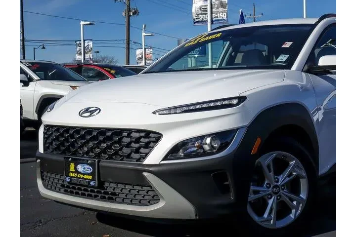$19880 : Hyundai KONA 2023 AWD SEL 4d image 2