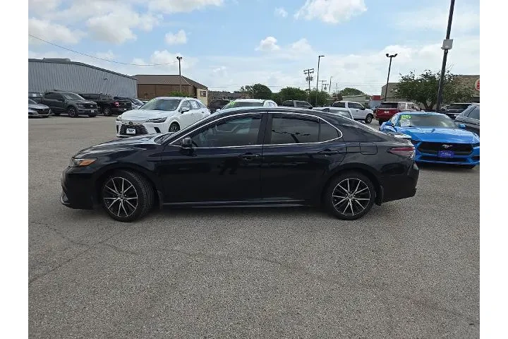 $25983 : Toyota Camry 2023 SE 4dr Sed image 2