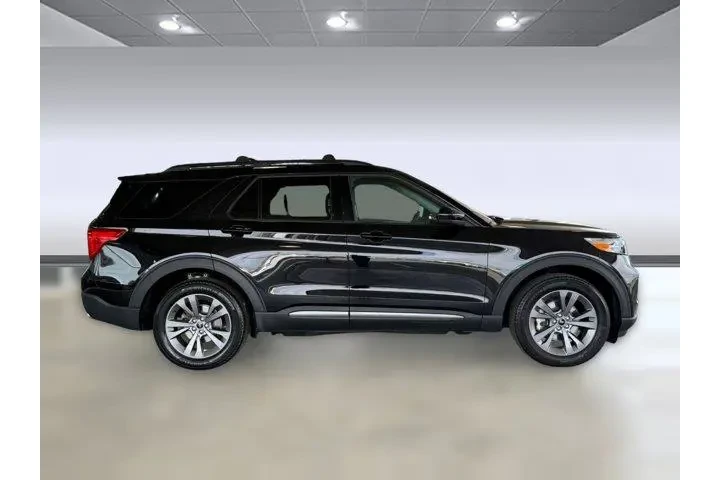 $29798 : Ford Explorer 2022 AWD XLT 4 image 8