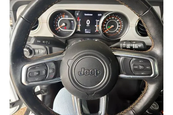$36026 : Jeep Wrangler Unlimited 2021 image 6