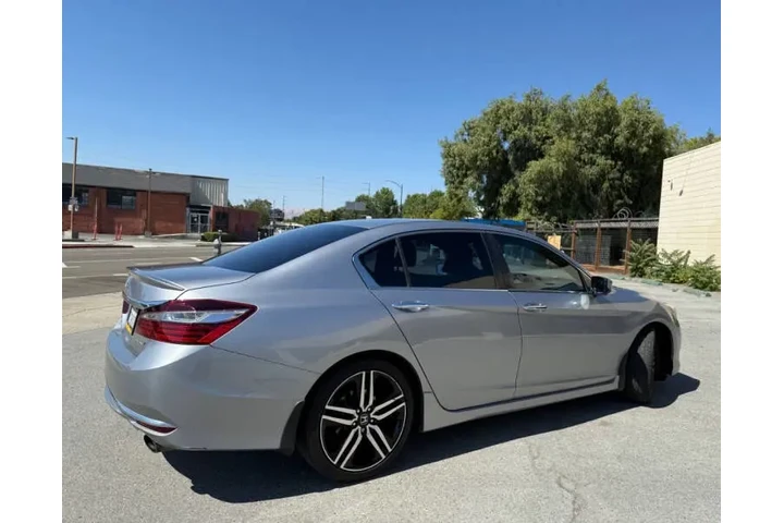 2017 Accord Sport image 6