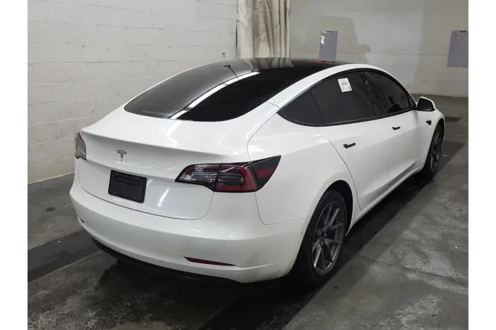 $22500 : 2021 Model 3 Standard Range P image 9