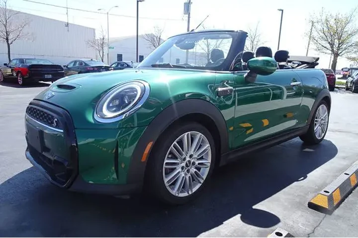 $18990 : 2024 MINI Cooper S Convertible image 4