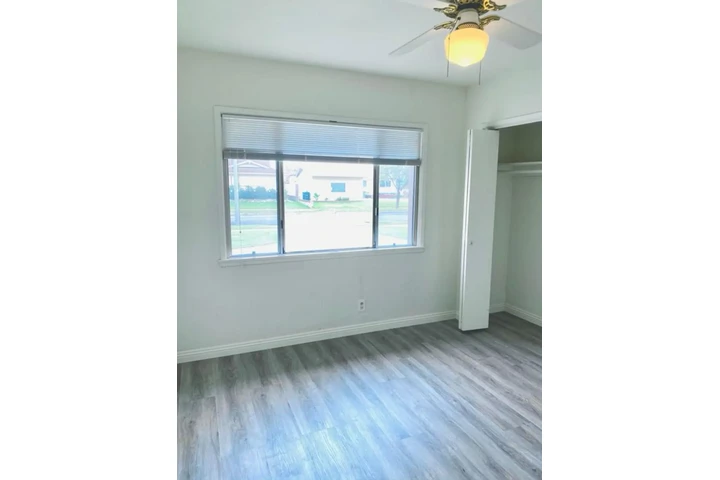 $2500 : 3 Bedroom Home in Inglewood image 7