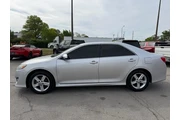 2014 Camry SE thumbnail