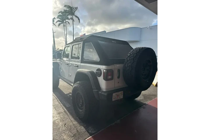 $29990 : Jeep Wrangler Unlimited 2019 image 4