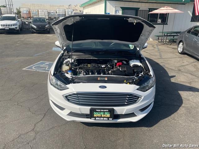 $10995 : 2017 Fusion SE Sedan image 9