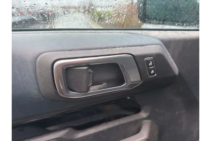 $32000 : Ford Bronco 2023 4x4 Base Ad image 7