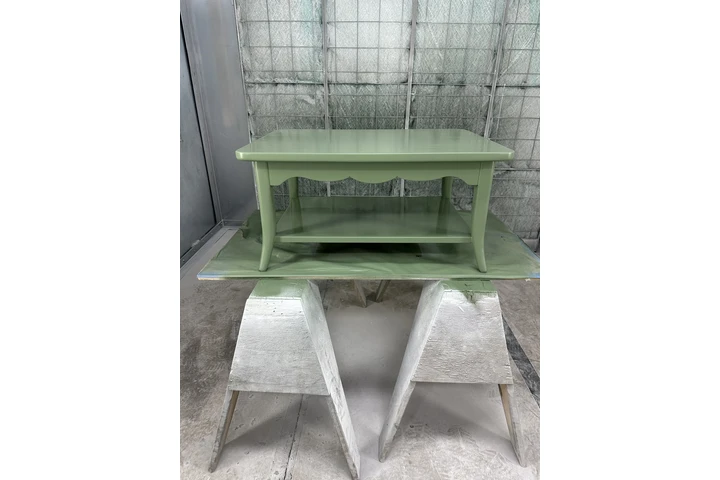 Ayudante de pintor de muebles image 10