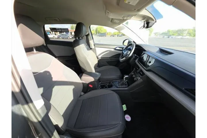 $20000 : Volkswagen Taos 2024 SE 4dr image 8