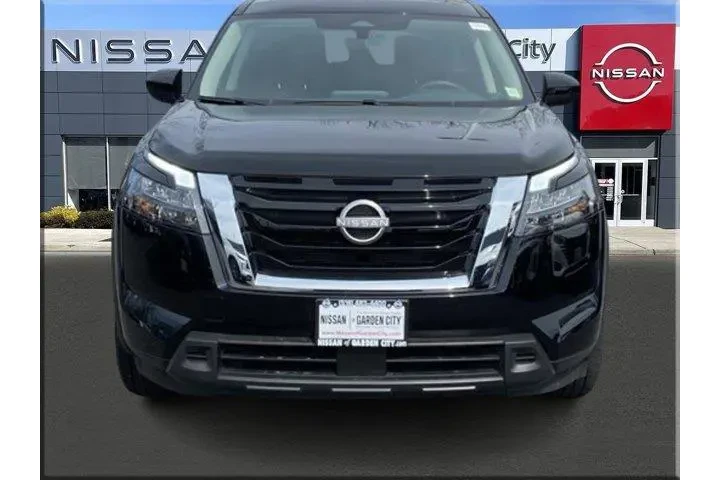 $27487 : Nissan Pathfinder 2024 AWD S image 2