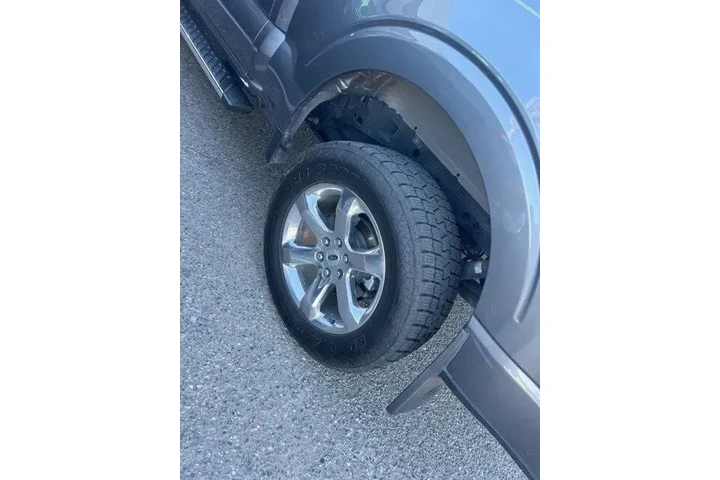 $37987 : Ford F-150 2022 4x4 XL 4dr S image 8