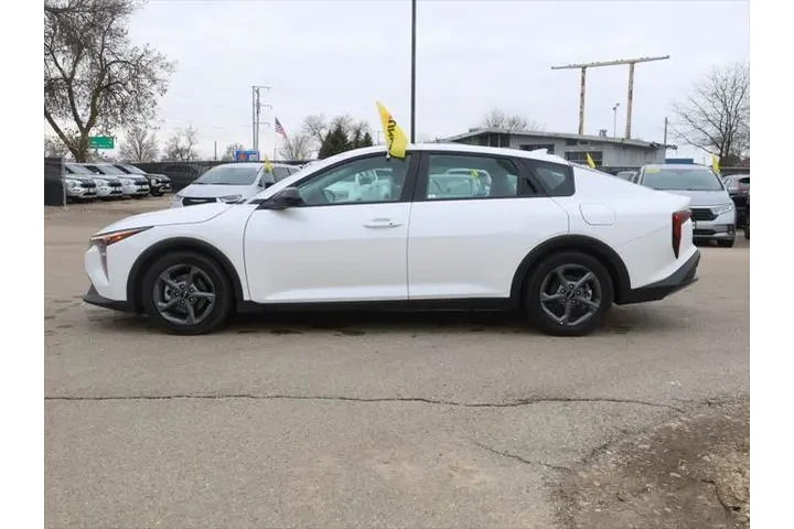$18990 : Kia K4 2025 LXS 4dr Sedan image 6