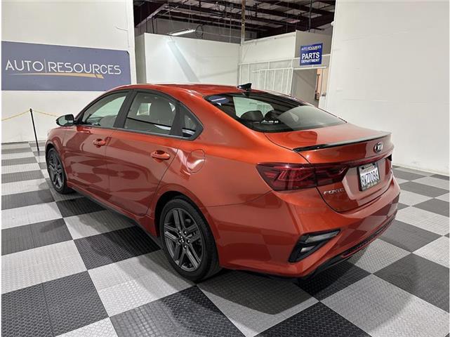 $17999 : 2021 KIA FORTE image 6