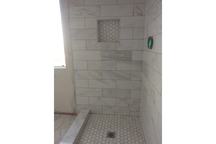 Remodelamos banos completos image 7