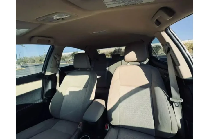 $3500 : Toyota Corolla 2014 image 5