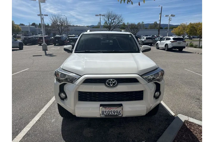 $32075 : Toyota 4Runner 2018 4x2 SR5 image 1