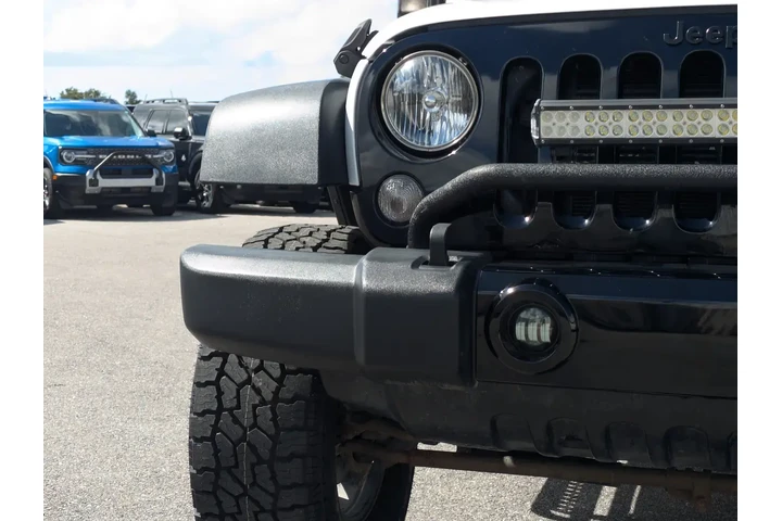 $18000 : Jeep Wrangler 2016 4x4 Sport image 10