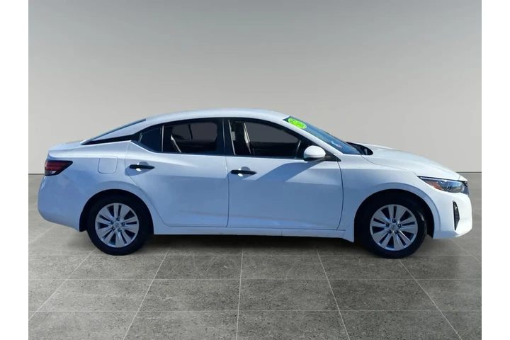 $25884 : Nissan Sentra 2025 S 4dr Sed image 6