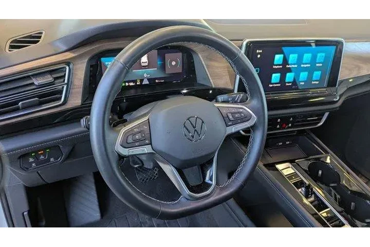 $31999 : Volkswagen Atlas 2025 SE 4dr image 4