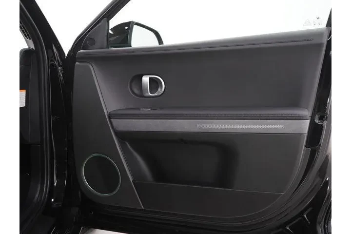 $26998 : Hyundai IONIQ 5 2023 AWD SEL image 9